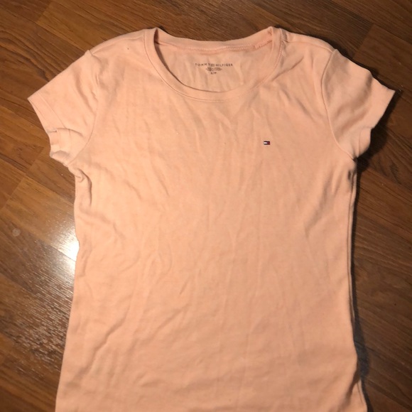 Tommy Hilfiger t shirt - Picture 1 of 1
